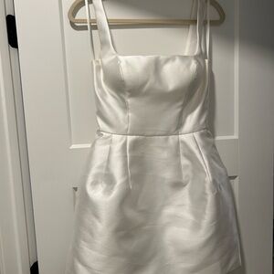 Elegant White Mini Dress